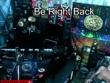 Chaturbate Live Sex Cam of kiveuxmakeu