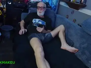 Chaturbate Watch Live Sex Cams of kiveuxmakeu