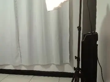 Chaturbate Live Sex Cam of victoriadiamondd