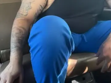 Chaturbate Sex Cam of bigheadaddy90
