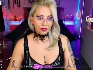Chaturbate Live Sex Cam of blackwidowj