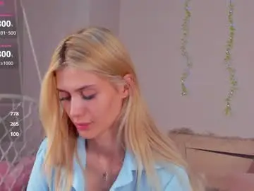 Chaturbate Sex Chat of cherry_pr1ce