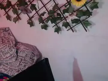 Chaturbate Live Sex Cam of dark_flama