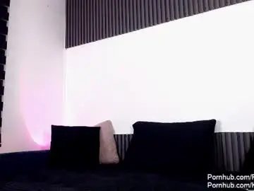 Chaturbate Live Sex Cam of katt_diray