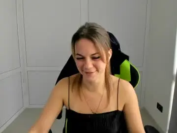 Chaturbate Free Porn Cam of midnightmira