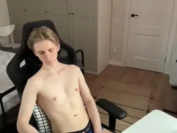 Chaturbate Adult Webcam of mike_wazowski_321
