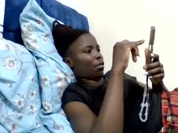 Chaturbate Live Sex Cam of pretty_petite_ebony