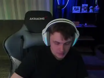 Chaturbate Live Sex of aron_neall