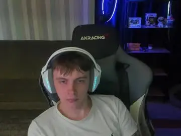Chaturbate Nude Webcam of aron_neall