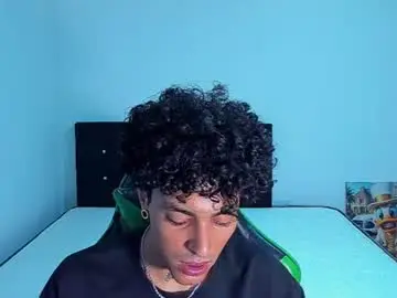 Chaturbate Best live sex cam show of zafirocum