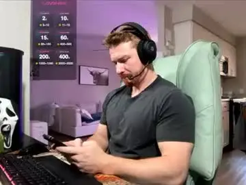 Chaturbate Watch Live Sex Cams of bigmcr1