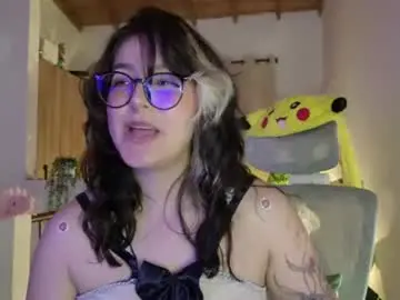 Chaturbate Free Porn Cam of hazelbrownn23