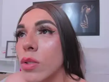 Chaturbate Live Sex Cam of sarahvaley1