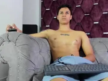 Chaturbate Live Sex Cam of tonybenedetti