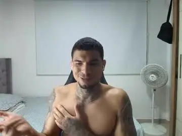 Chaturbate Live Sex Cam of juan_gomez_1
