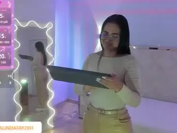 Chaturbate Watch Live Sex Cams of rosalind_tay