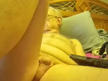 Chaturbate Watch Live Sex Cams of silverdaddyxxx