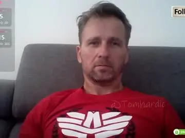 Chaturbate Watch Live Sex Cams of tomhardic