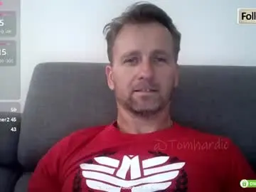 Chaturbate Watch Live Sex Cams of tomhardic