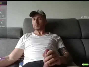 Chaturbate Free Porn Cam of tomhardic