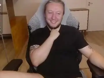 Chaturbate Live Sex Cam of yhdxhy