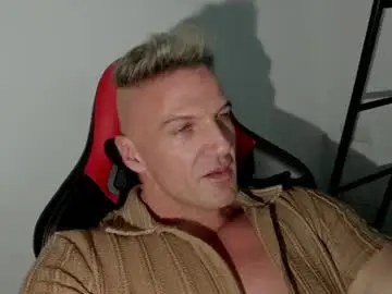 Chaturbate Live Sex Cam of fuckinghotman