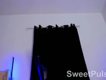 Chaturbate Live Sex Cam of sweetpulse_