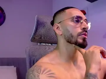 Chaturbate Sex Chat of tony_muscle1