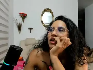 Chaturbate Sex Cam of kari_02