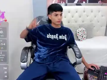 Chaturbate Live Sex Cam of noha_scott