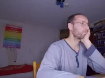 Chaturbate Live Sex Cam of vanya101
