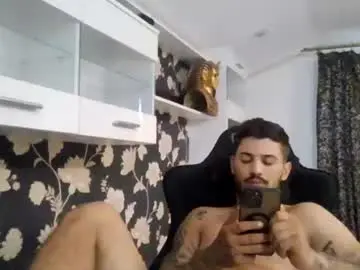 Chaturbate Sex Cam of jonnyporn1