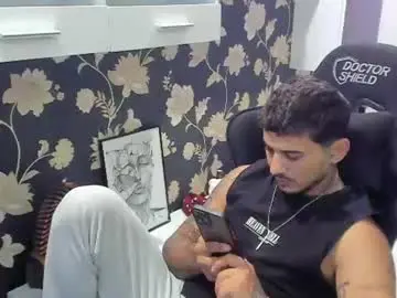 Chaturbate Live Porn of jonnyporn1