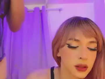 Chaturbate Live Sex Cam of reginarose