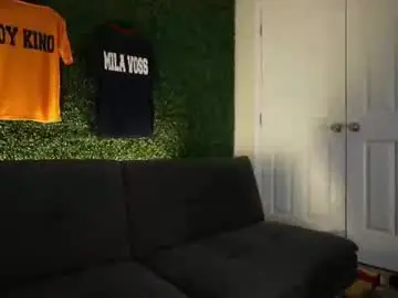 Chaturbate Live Sex Cam of boy_kino