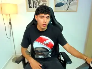 Chaturbate Adult Webcams of justin_payn14