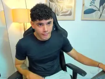 Chaturbate Watch Live Sex Cams of justin_payn14