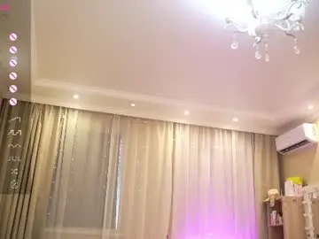 Chaturbate Best live sex cam show of queenelia