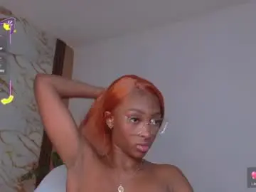 Chaturbate Live Porn of ahvi_ebony