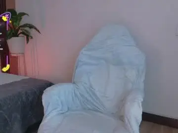 Chaturbate Best live sex cam show of ahvi_ebony