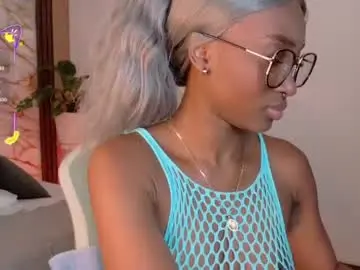 Chaturbate Best live sex cam show of ahvi_ebony