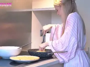 Chaturbate Live Sex Cam of sashalore