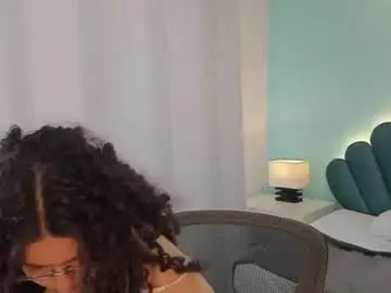 Chaturbate Nude Webcam of aitana026
