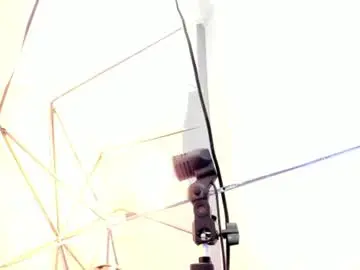 Chaturbate Best live sex cam show of cleo_escobar