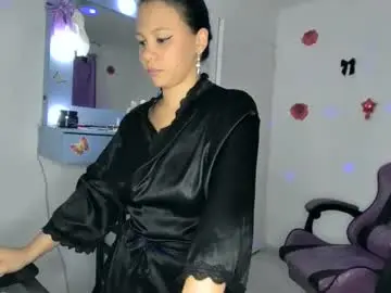 Chaturbate Adult Video Chat of roxy_lu_07