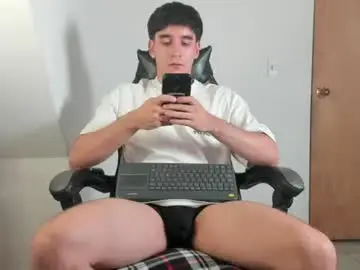 Chaturbate Live Porn of leo_jones389