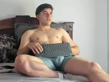 Chaturbate Free Live Porn of leo_jones389