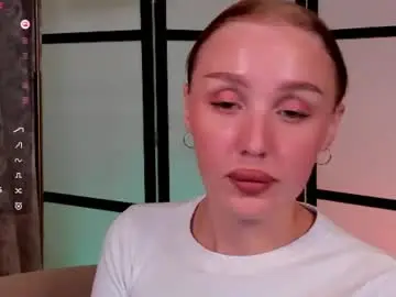 Chaturbate Free Live Porn of lushcherry
