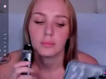 Chaturbate Adult Video Chat of lushcherry