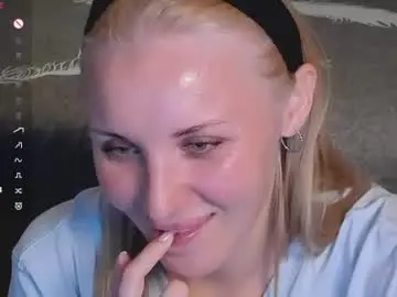 Chaturbate Live Porn of lushcherry